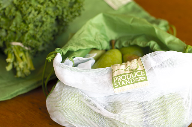 https://renee.tougas.net/media/images/article/chicobag-produce-stand.jpg