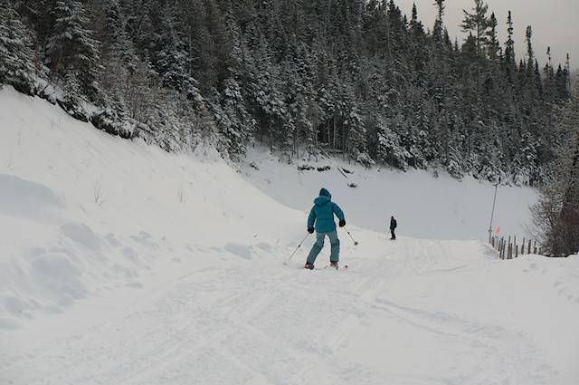 Pin Rouge Familial Piste